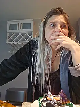 ScarletsWeb live XXX chat