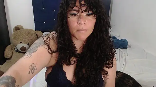 ANGELIQUE_KLANE's Live XXX Chat
