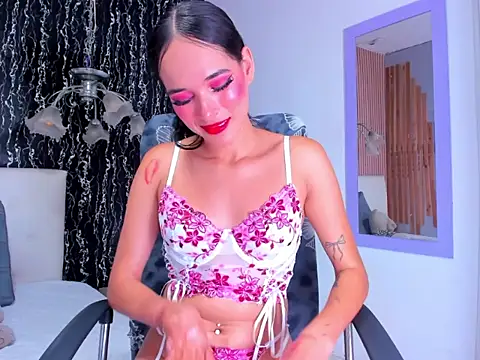 MarianaGalviz_'s Live XXX Chat
