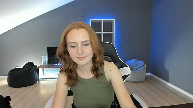 Ari_mon live XXX chat