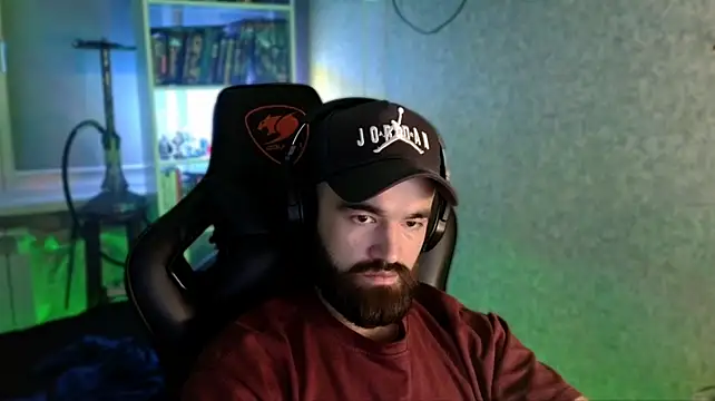 _Serious_Man Chat XXX in diretta