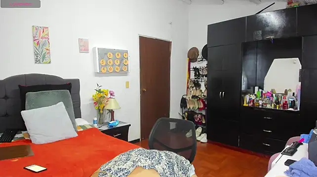 Angelina_Stone_65 লাইভ XXX চ্যাট