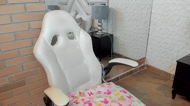 Chat XXX ao vivo de KattyLilli