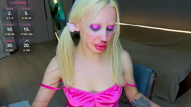Chat XXX en directo de Luna_Beverly