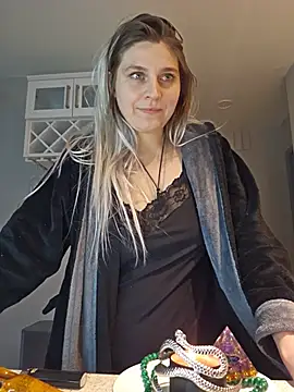XXX chat uživo modela ScarletsWeb