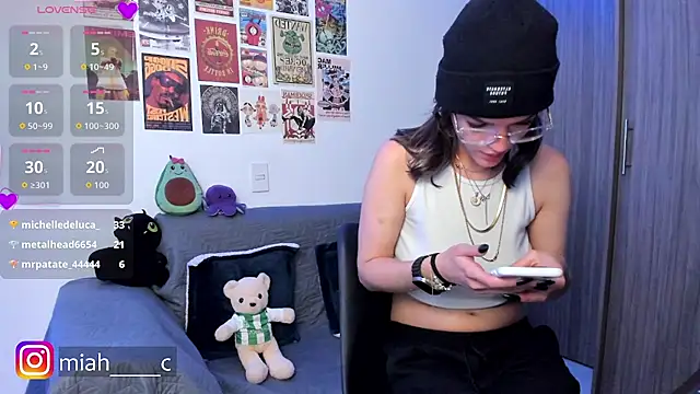 Živý XXX chat miahcarter_