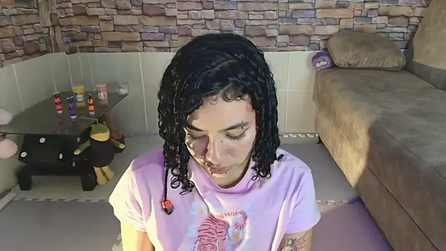 Dhalila_ Chat XXX in diretta