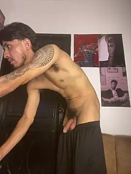 Kriss_Edwards' Live XXX Chat