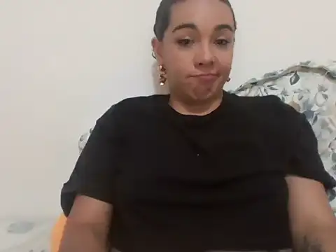Chat +18 de camii_7 ao vivo