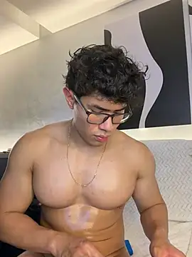 GrayAndrews Chat XXX live