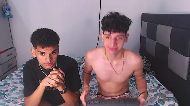 apoloandhansel's Live XXX Chat