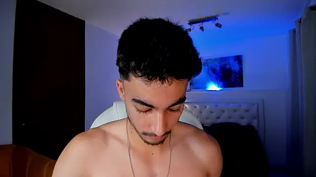 צ'אט XXX בשידור חי של FelipePalace