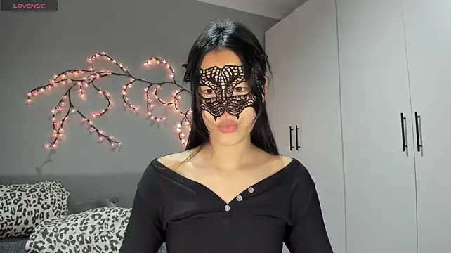 HelenBlazeTrt Chat XXX in diretta