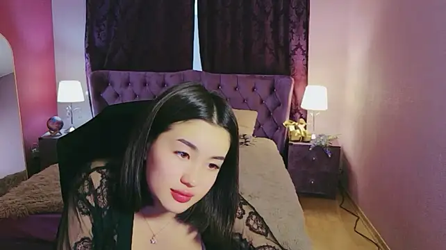 MonikaMeel 即時 XXX 聊天