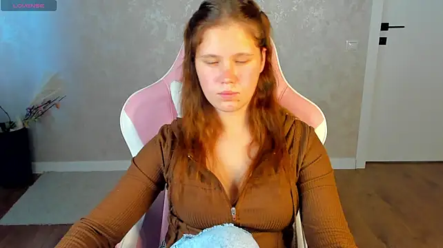 Olivia_Reed1 লাইভ XXX চ্যাট