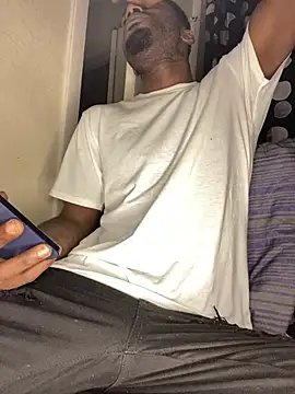 BrownSkinHandsome's Live XXX Chat