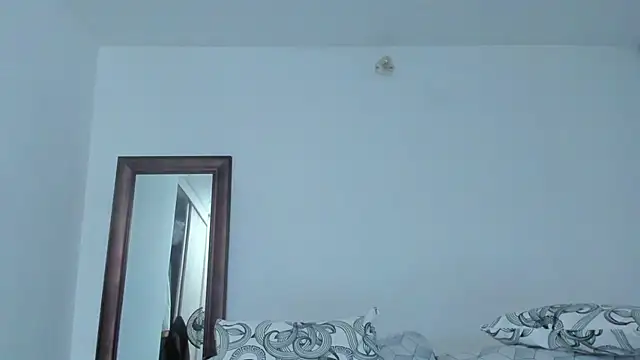 XXX chat uživo modela KingLevi01