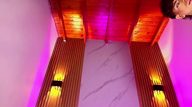 XXX chat uživo modela im_saamy
