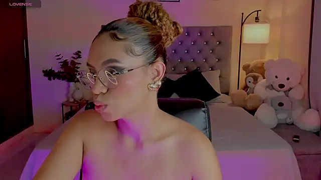 OxanaFedorova1-'s Live XXX Chat