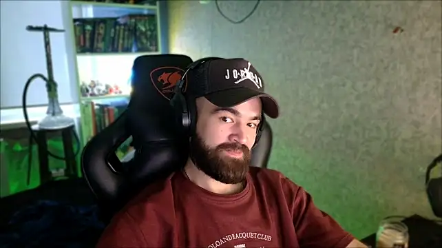Živý XXX chat _Serious_Man