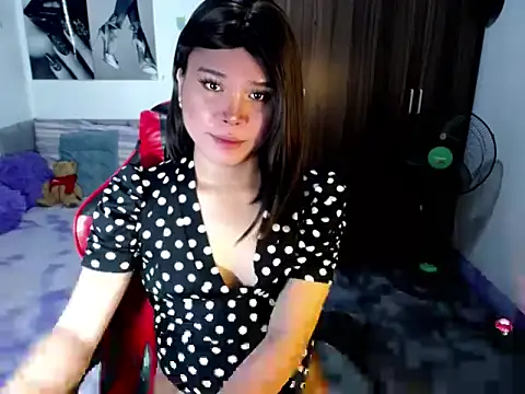 sofiathe1st: онлайн-секс-чат