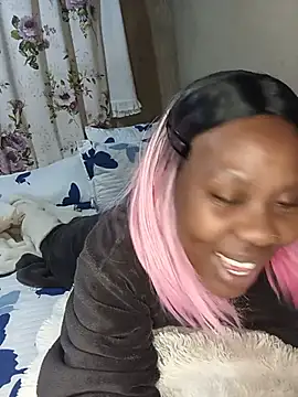 Tinnypussie's Live XXX Chat