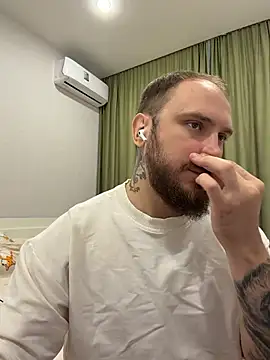 XXX chat uživo modela your_delicious_man