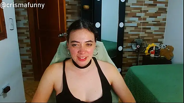 sajecrismaa's Live XXX Chat