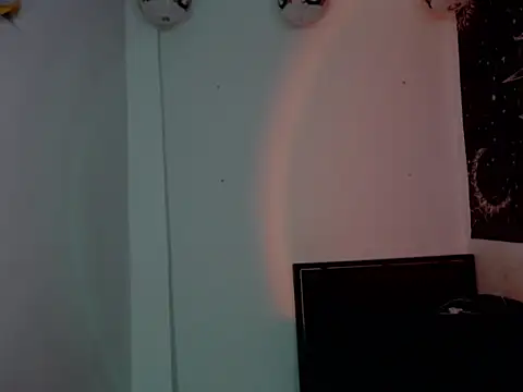 Show modela badgyalx01 na web-kameri