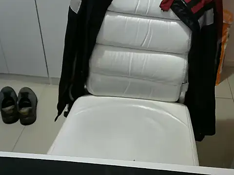 cumplicesprive's Live XXX Chat