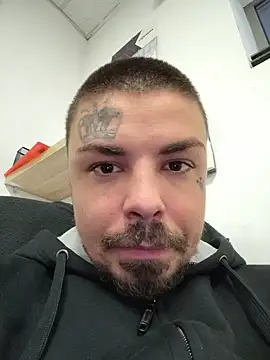 Chat XXX ao vivo de Berti3128