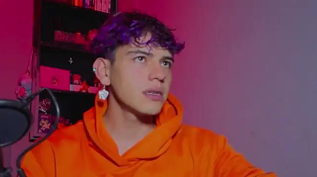 MikeyKuro – Naživo XXX chat