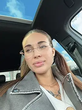 Charming_Ritta Chat XXX live