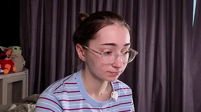 PollyBeev's Live XXX Chat