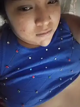 Angelly_ricura Adlı Modelin Canlı XXX Sohbeti