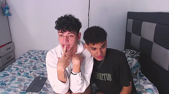 apoloandhansel Live XXX Chat