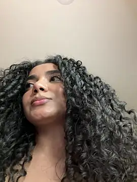 Curlyierr Live XXX Chat