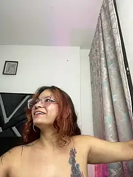 Živý XXX chat NikyFrequency