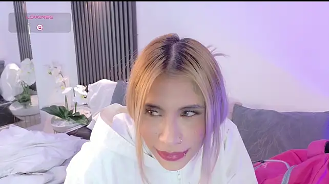 AriaSaint Chat XXX in diretta