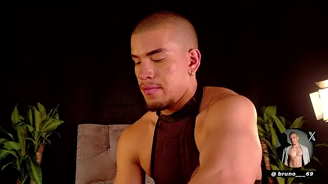 Bruno___69 Live XXX Chat
