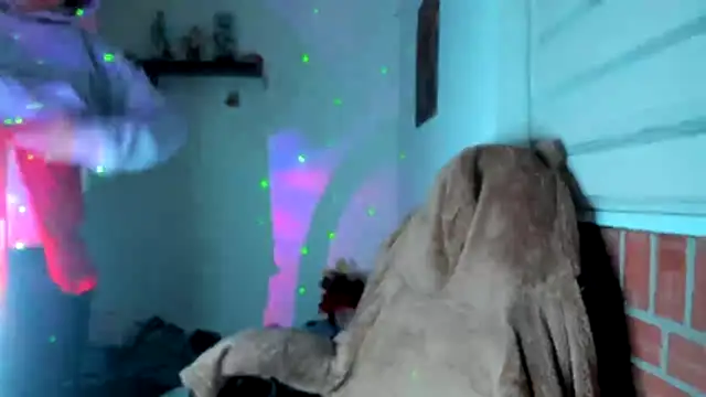 Czat XXX na żywo – Shaddycute_