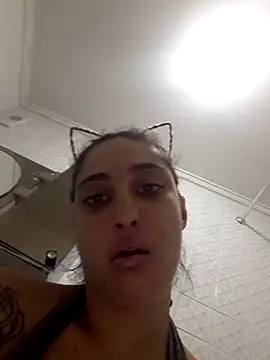 lagatitacantabra Adlı Modelin Canlı XXX Sohbeti