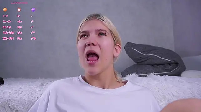 CammyYoula's Live XXX Chat