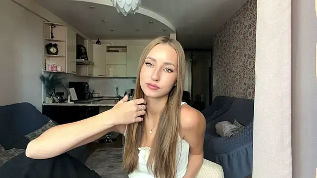 Chat XXX en directo de ShelbaMitsuda