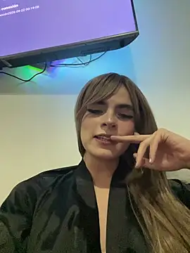 Chat +18 de lanadoll20 ao vivo