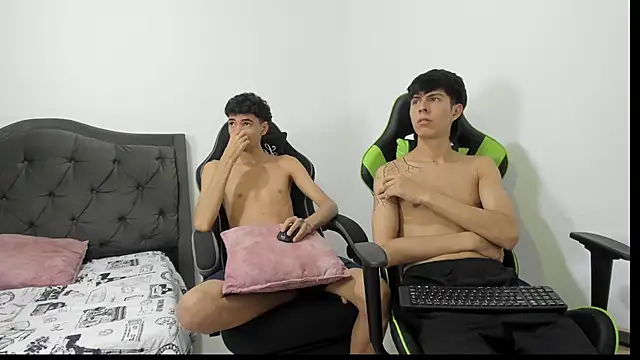 Estiv18_ 라이브 XXX 채팅