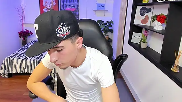 Benji23_ 现场XXX聊天