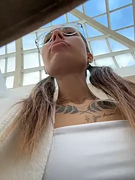 دردشة Charming_Ritta الجنسية المباشرة