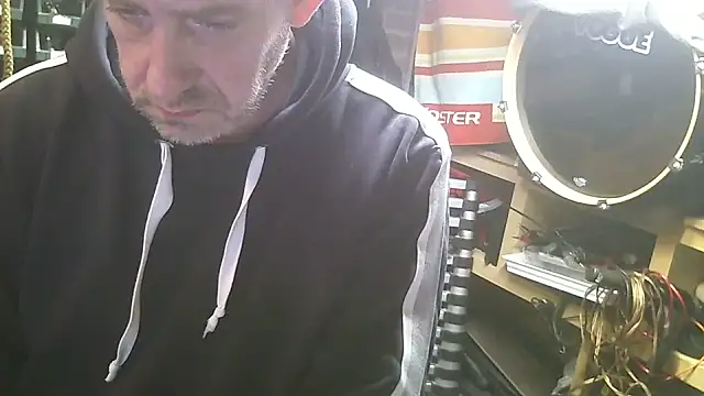 pietjebelxxkaar81xx Chat XXX in diretta