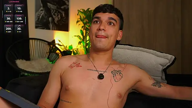 JhonnyCruz_'s Live XXX Chat